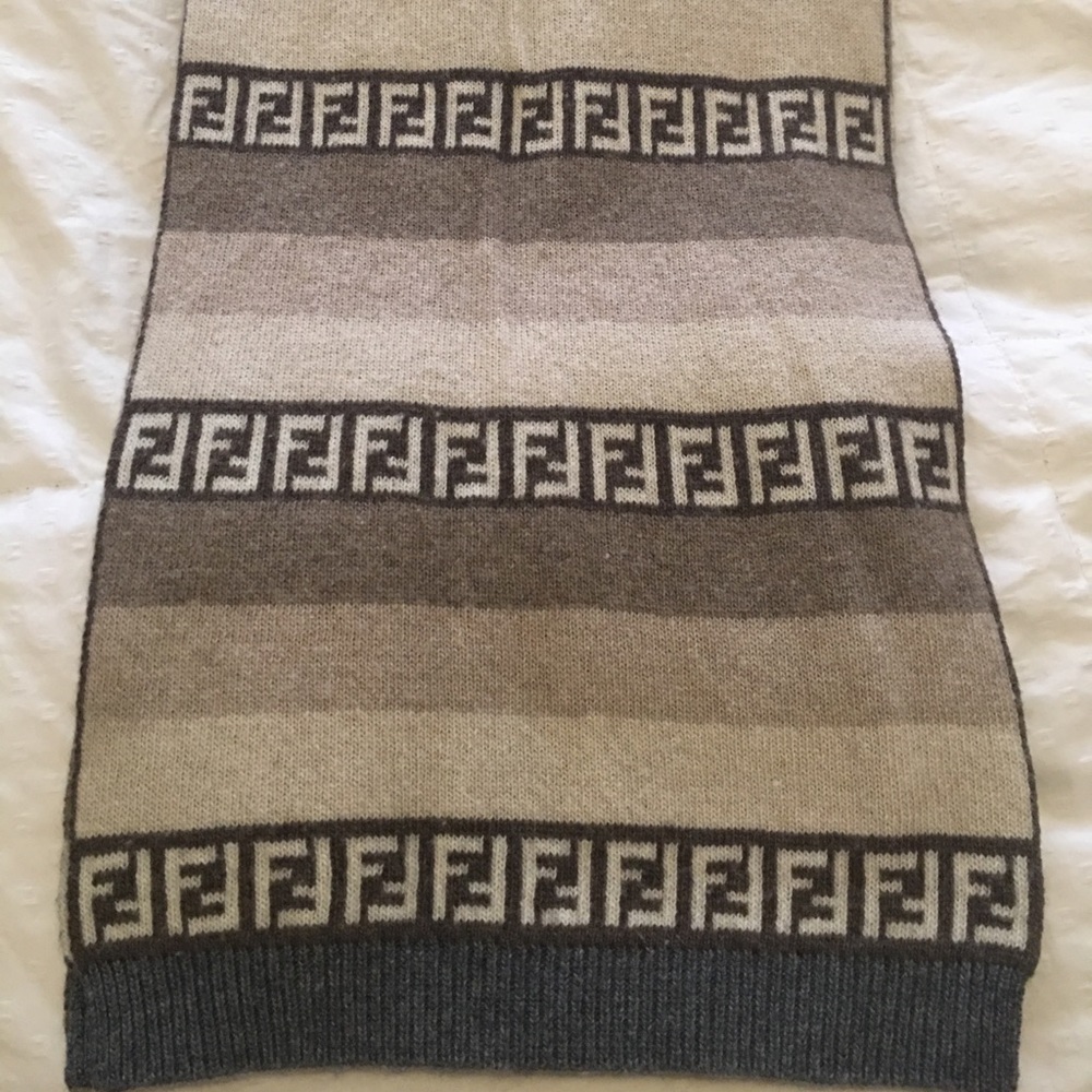 Fendi reversible scarf